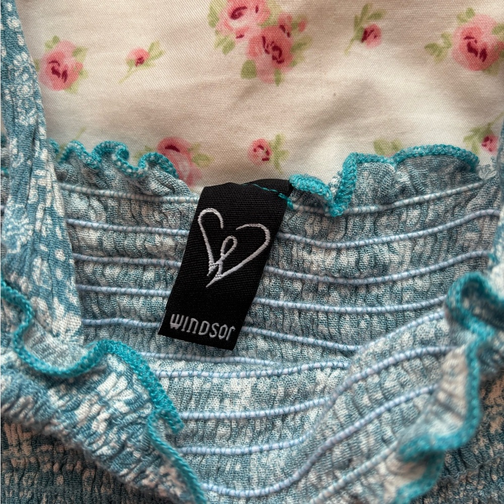 Floral Blue Ruffled Crop-top - Picture 2 of 3